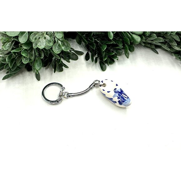 Delft Blue Ceramic Ceramic Shoe Keychain From Holland - Picture 2 of 5